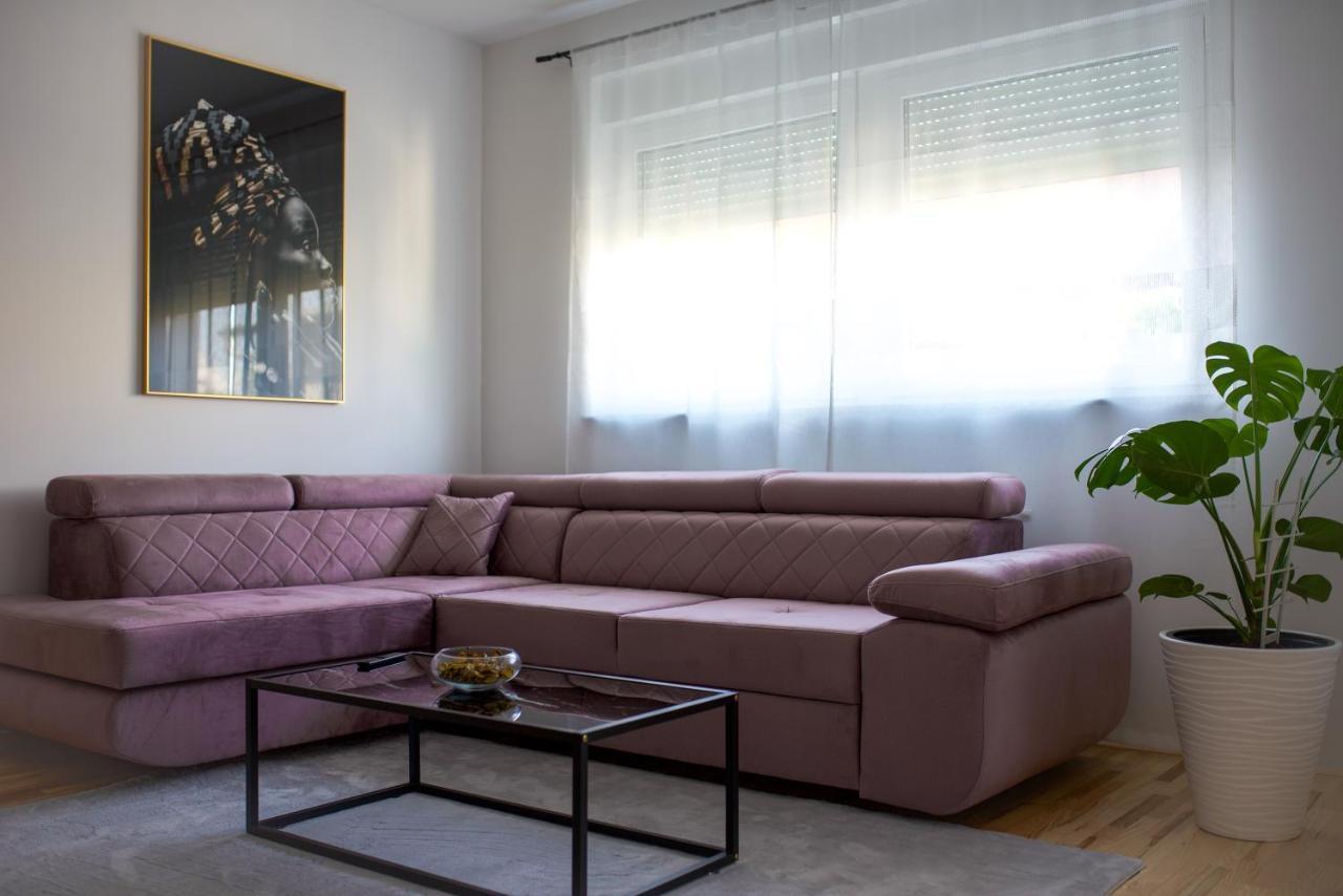 Apartman Plum - Self Check In, Free Parking Осиек Екстериор снимка